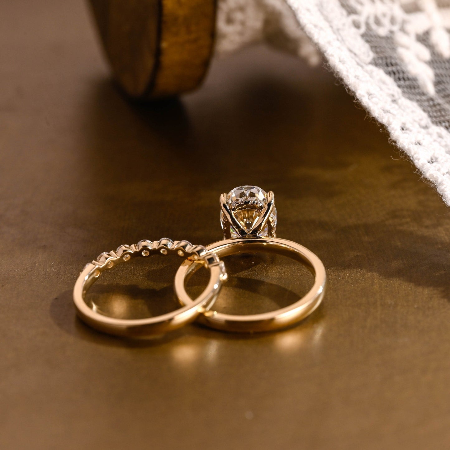 June-1.5 Carats Oval Moissanite Solitaire Bridal Ring Set