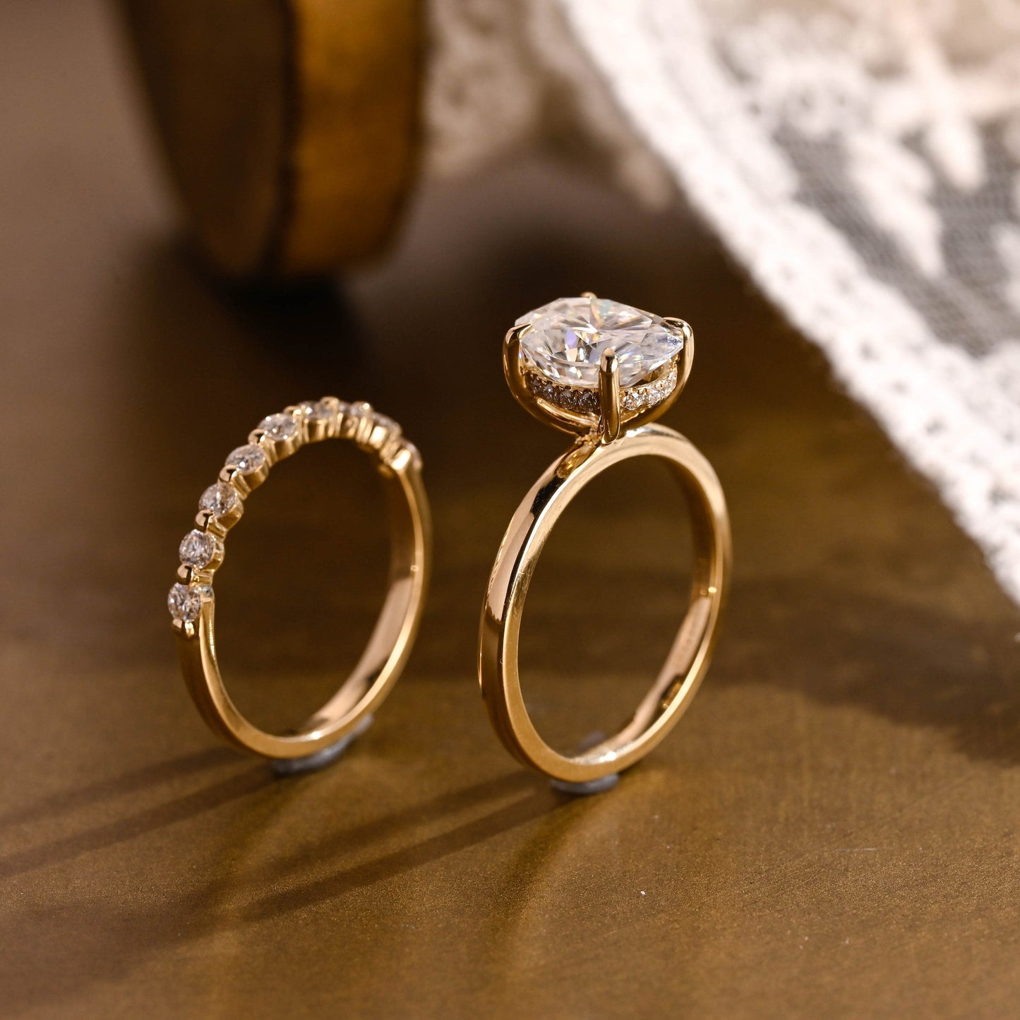 June-1.5 Carats Oval Moissanite Solitaire Bridal Ring Set