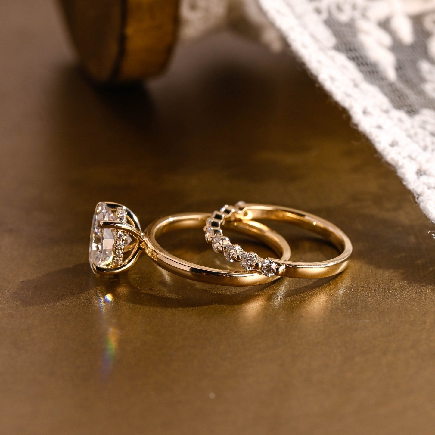 June-1.5 Carats Oval Moissanite Solitaire Bridal Ring Set