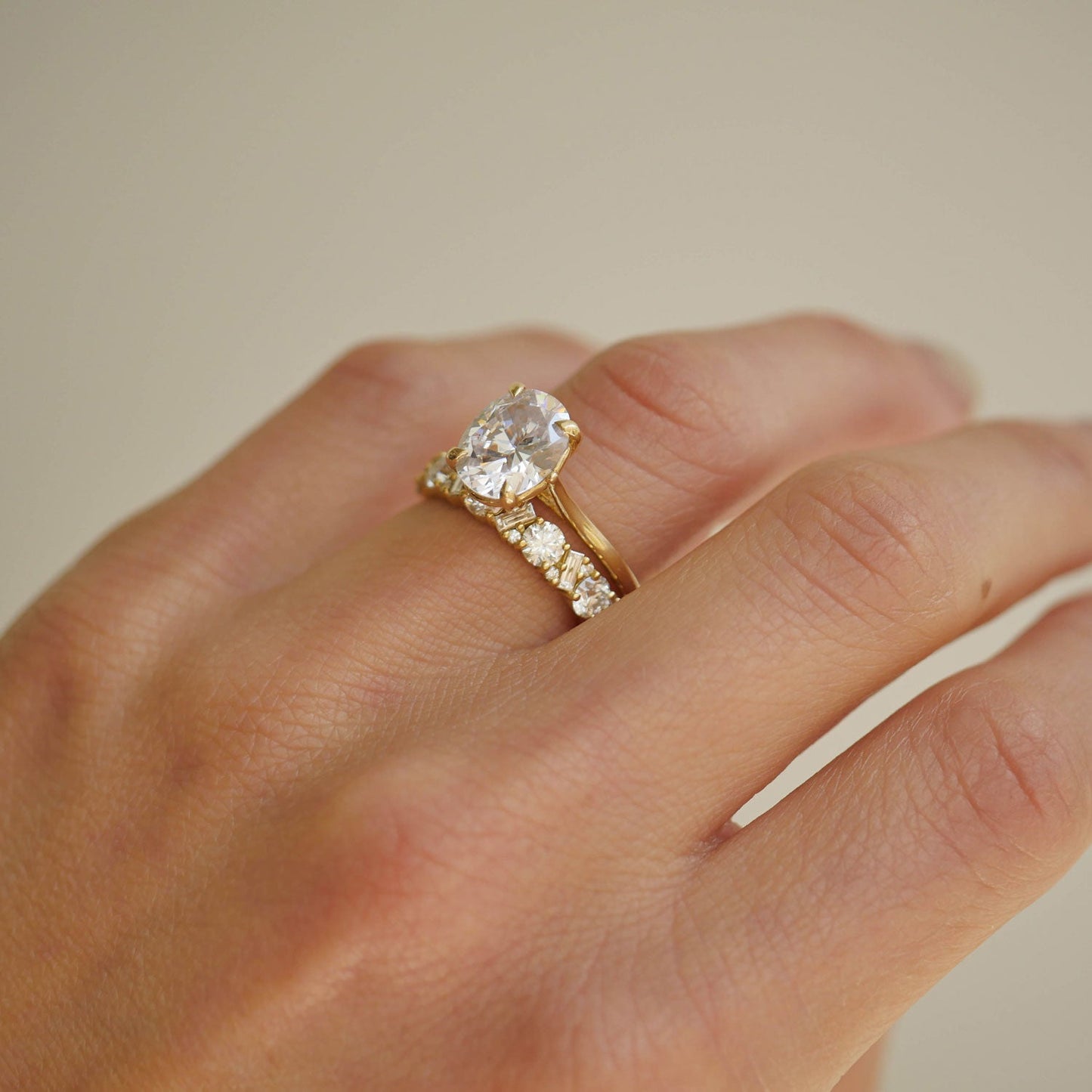 1.02  TCW Round and Baguette Cluster Wedding Band