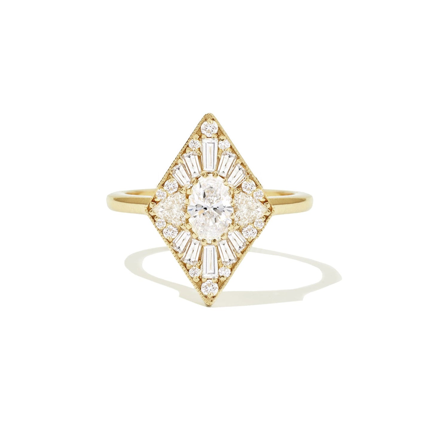 0.3 CT Oval Shape CVD Diamond Kite Engagement Ring