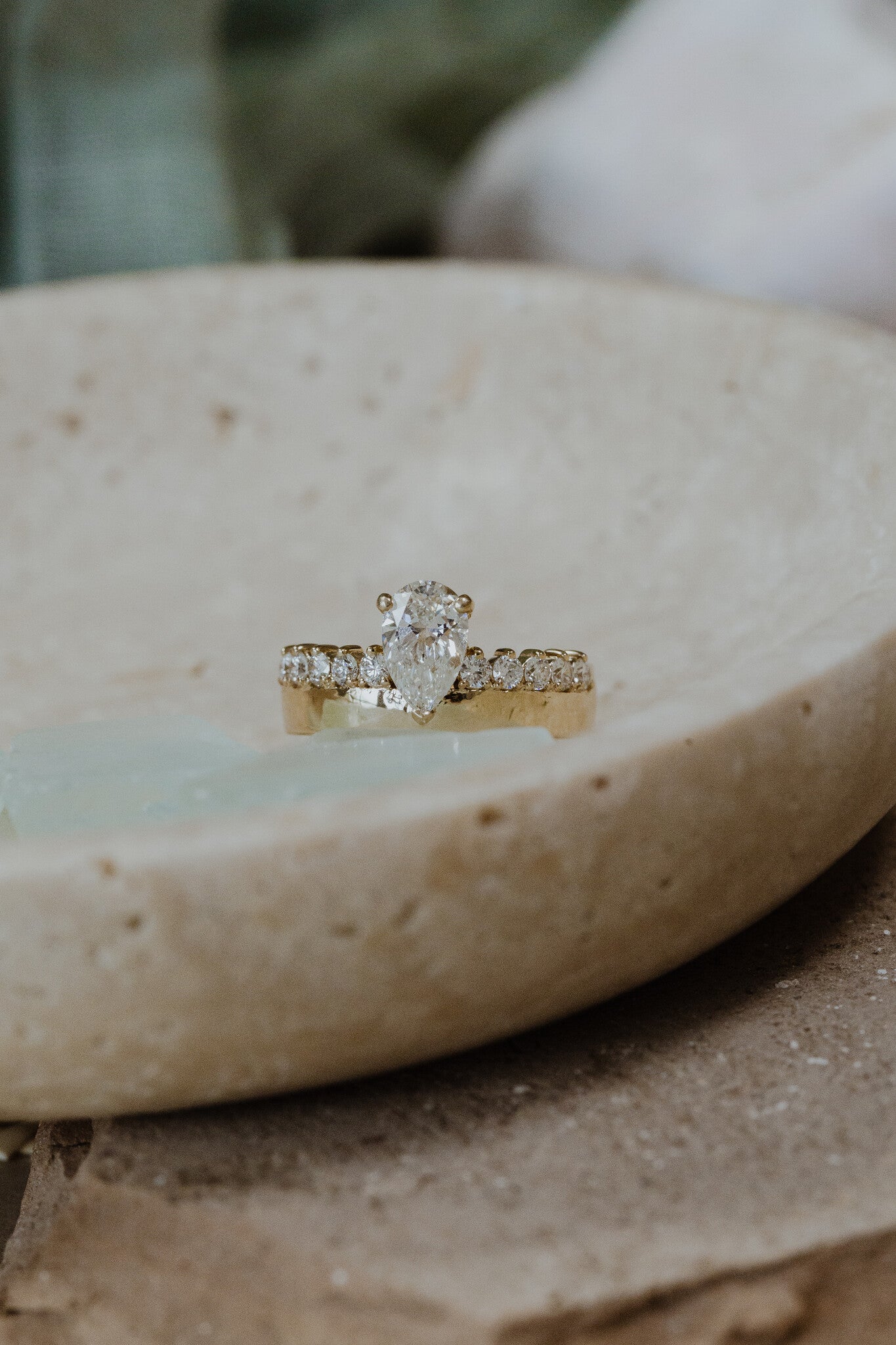 1.00 CT Carats Pear Cut Moissanite diamond unique Style Engagement Ring