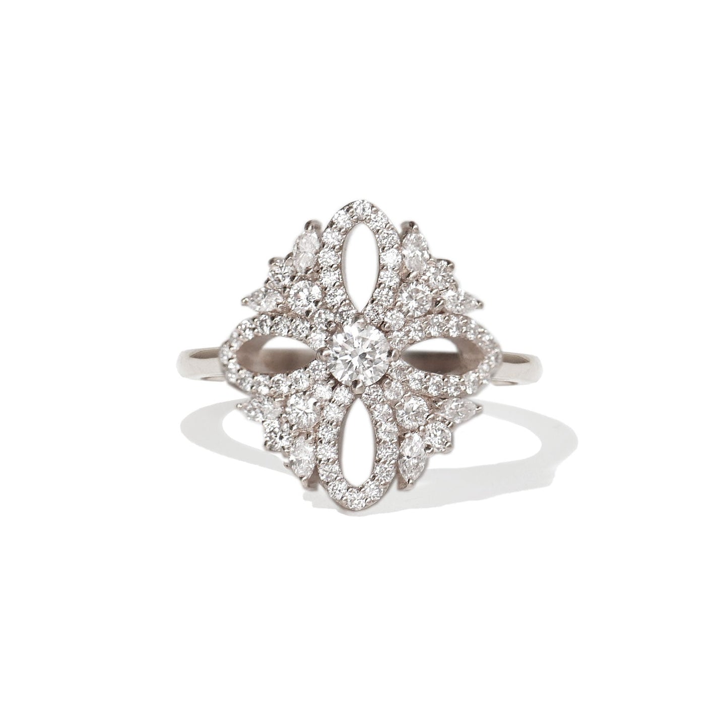 1.0 CT Round Shape CVD Diamond vintage-inspired Engagement Ring